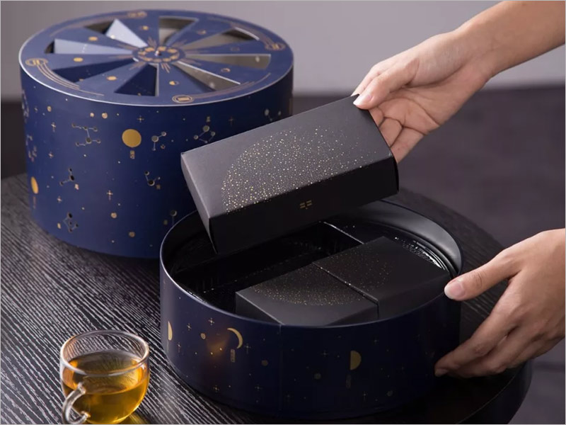 斗轉星移月餅禮盒包裝設計，簡潔的星空，浪漫的情懷